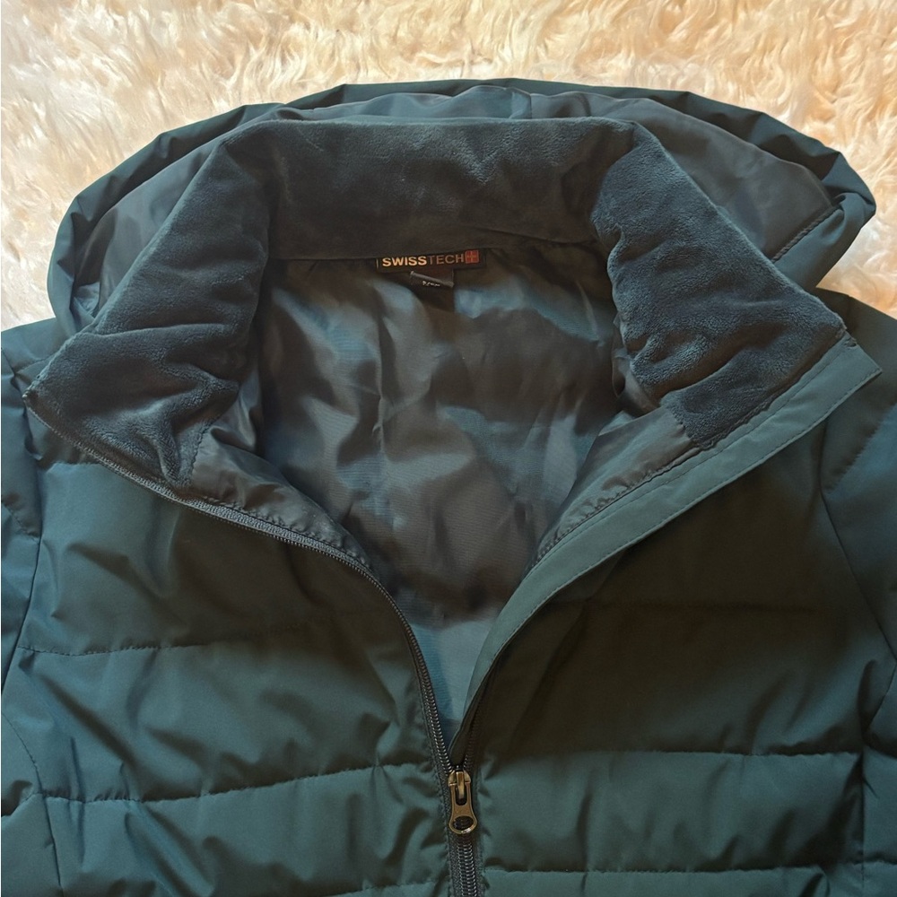 Swiss Tech Hooded Green Quilted Puffer Jacket, Size Small (4-6) - Picture 7 of 17